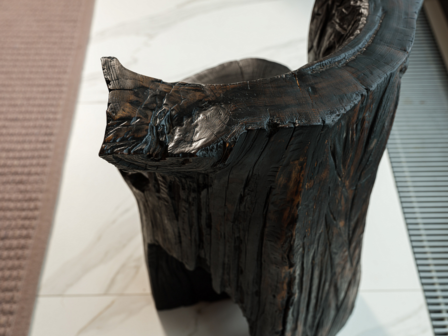 Из серии "Монголы идут". Стул №1. Николай Лавданский