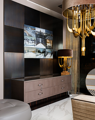 Колоннада Аполлона. Алиса Маслова