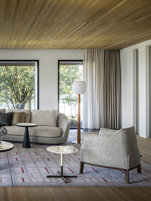 Archibald with wood base