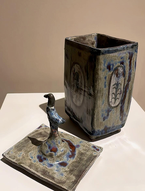 Ваза керамическая с крышкой. Уточки. Авторская роспись. Алиса Маслова