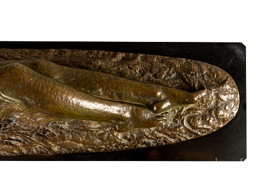 Лежащая обнаженная. Скульптор Д.Чипарус