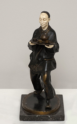 Китайский слуга. Скульптор О.Хоффманн